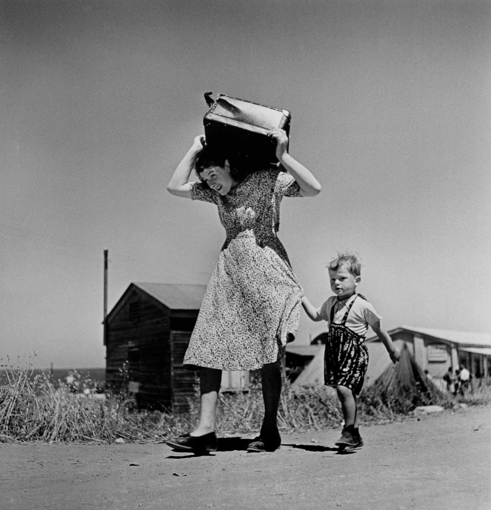 Newly-arrived immigrants. Haifa, 1949-50.